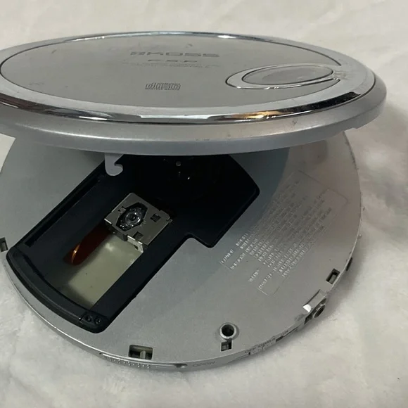 Portable cd player - Picture 4 of 4